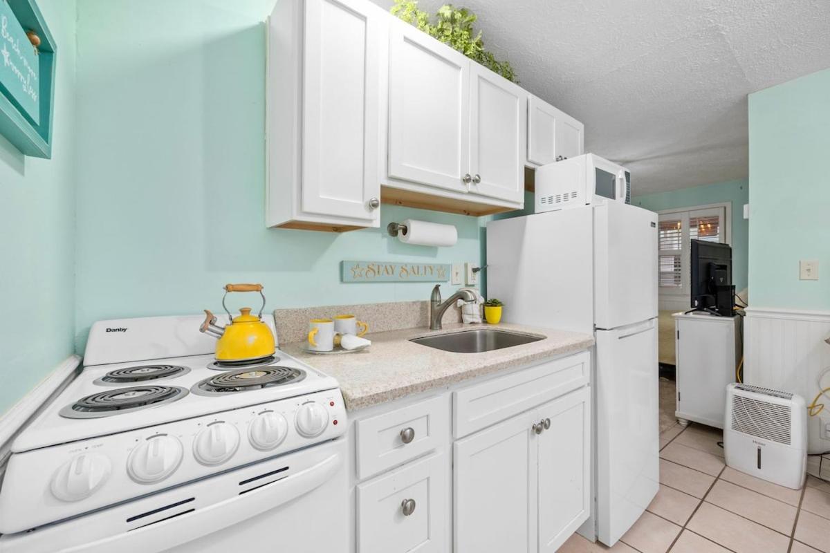 Cherry Grove Efficiency Just Steps From The Beach Myrtle Beach Eksteriør billede